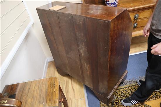 A George III oak bureau W.92cm